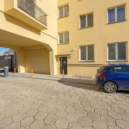 Praktyczne Blisko Centrum Wroclawia By Renters Apartman Wrocław