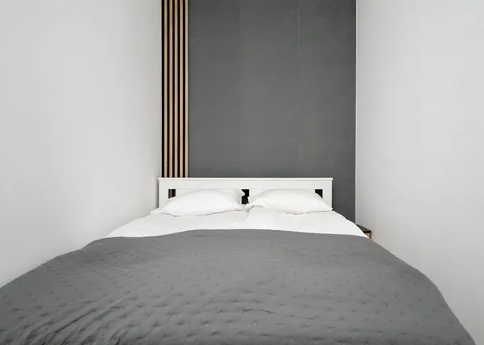 Praktyczne Blisko Centrum Wroclawia By Renters Apartman