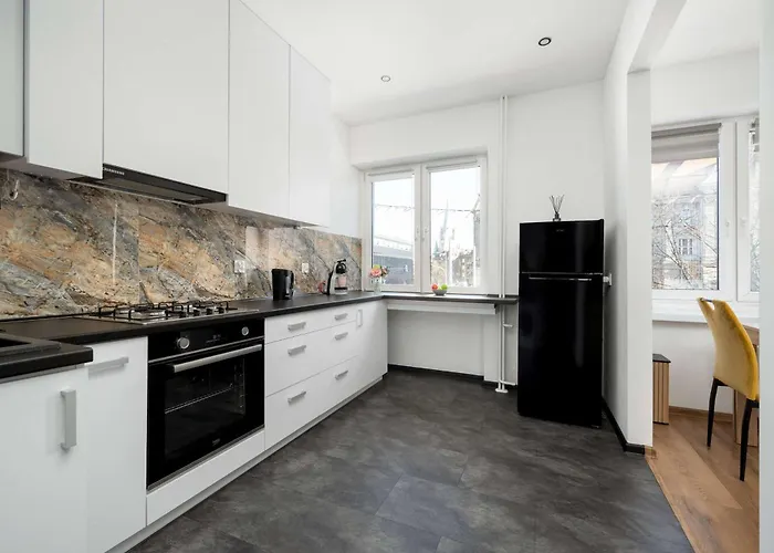 Praktyczne Blisko Centrum Wroclawia By Renters Apartman